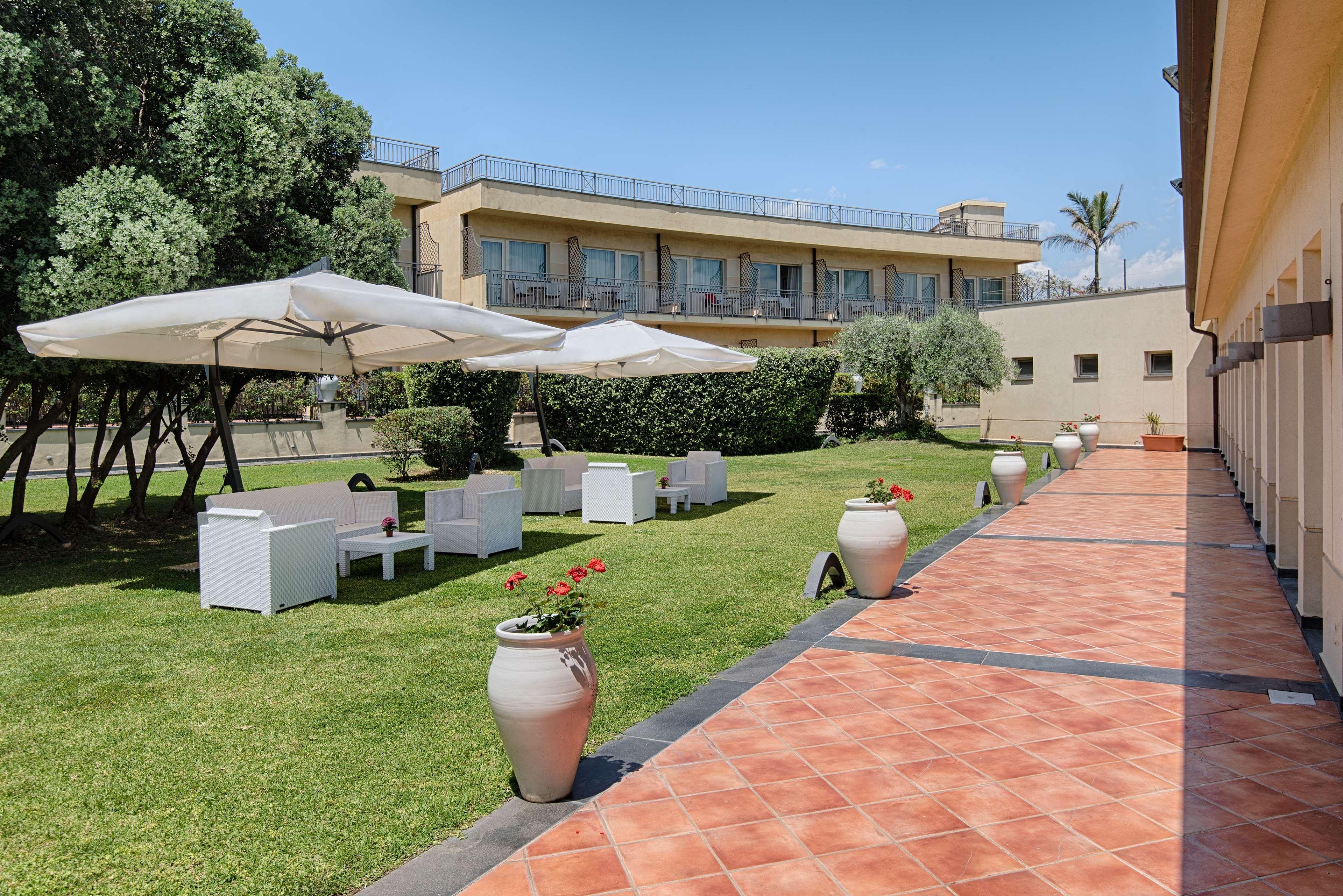Nh Parco Degli Aragonesi Hotel